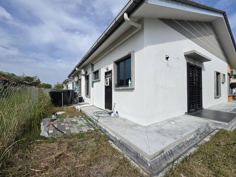 Teluk Panglima Garang : Semi D Jln Merbuk