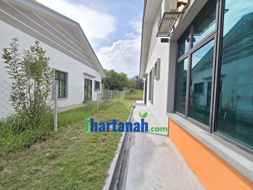 Teluk Panglima Garang : Semi D Jln Merbuk