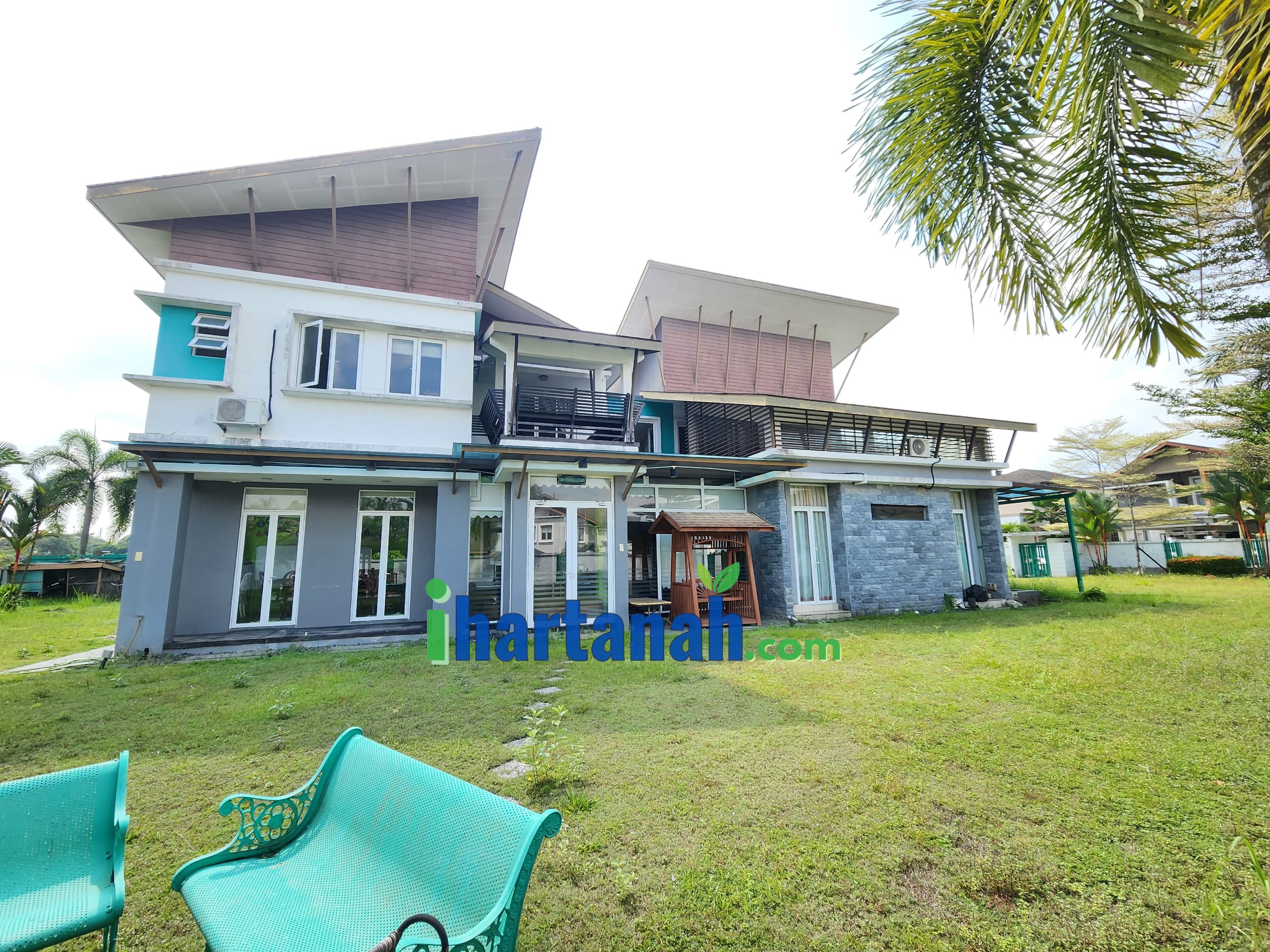 Shah Alam : Bungalow FORTE @ Jalan Titian, Bukit Jelutong