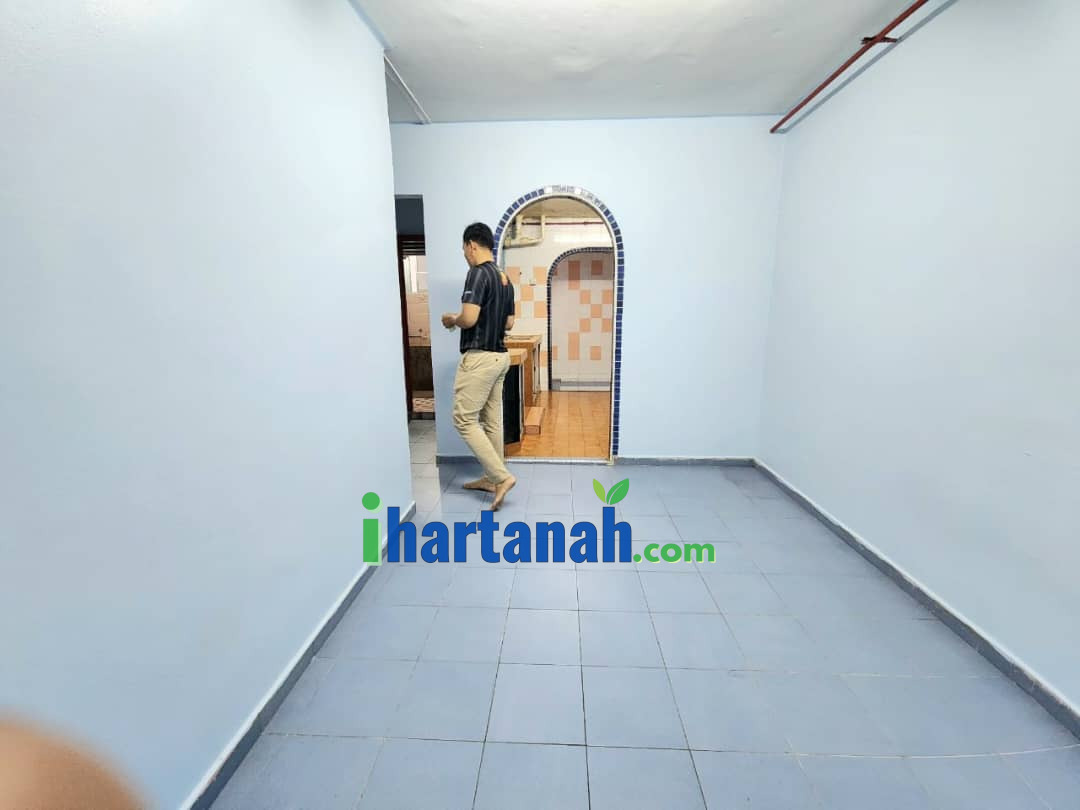 Shah Alam : Flat Seksyen 18