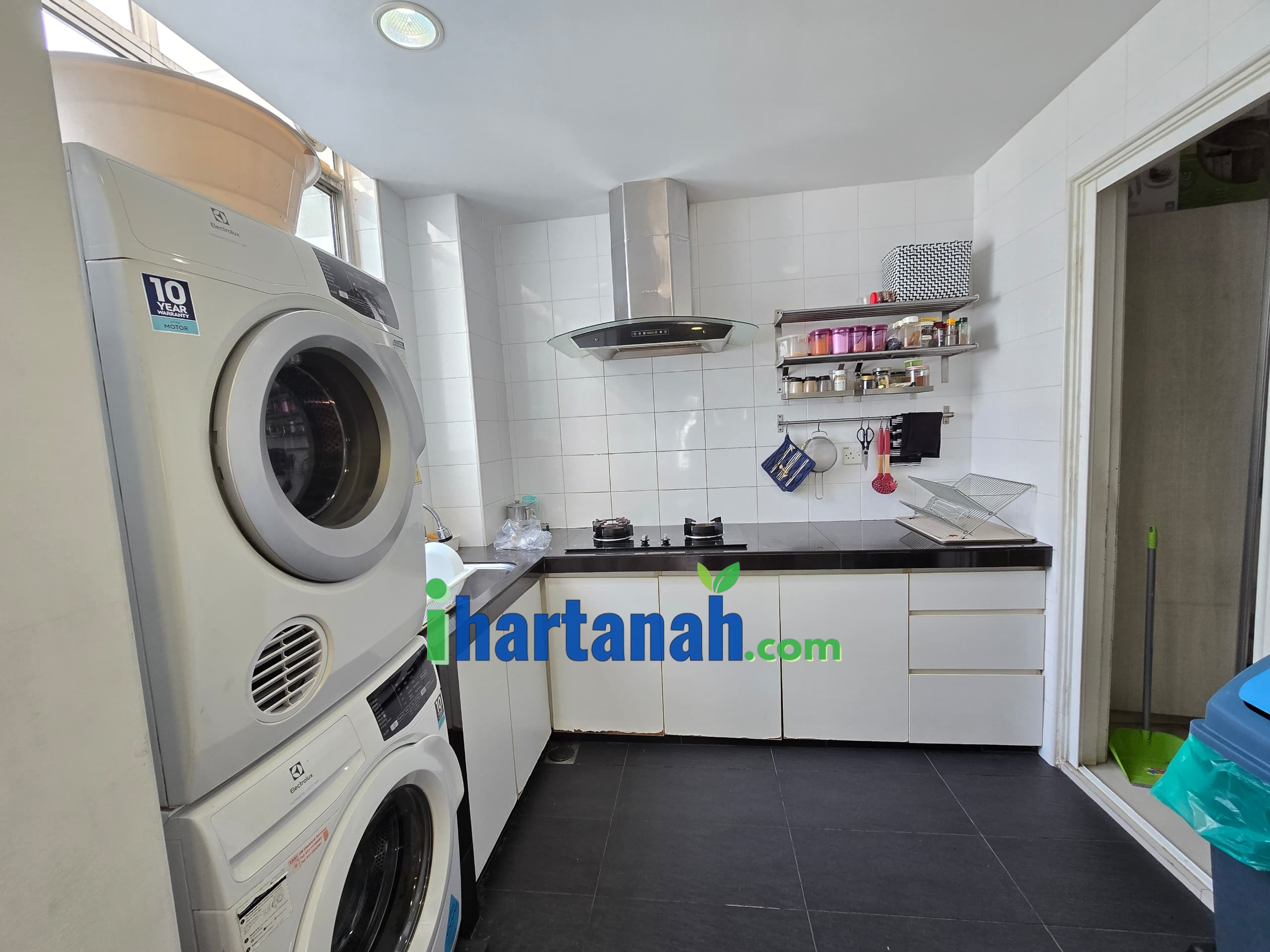 Kuala Lumpur : Midfields Condominium