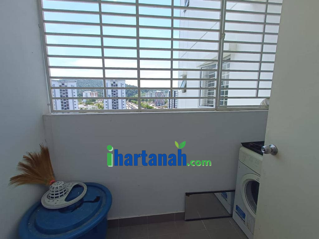 Corner Unit @ Seri Mutiara Apartment, Setia Alam