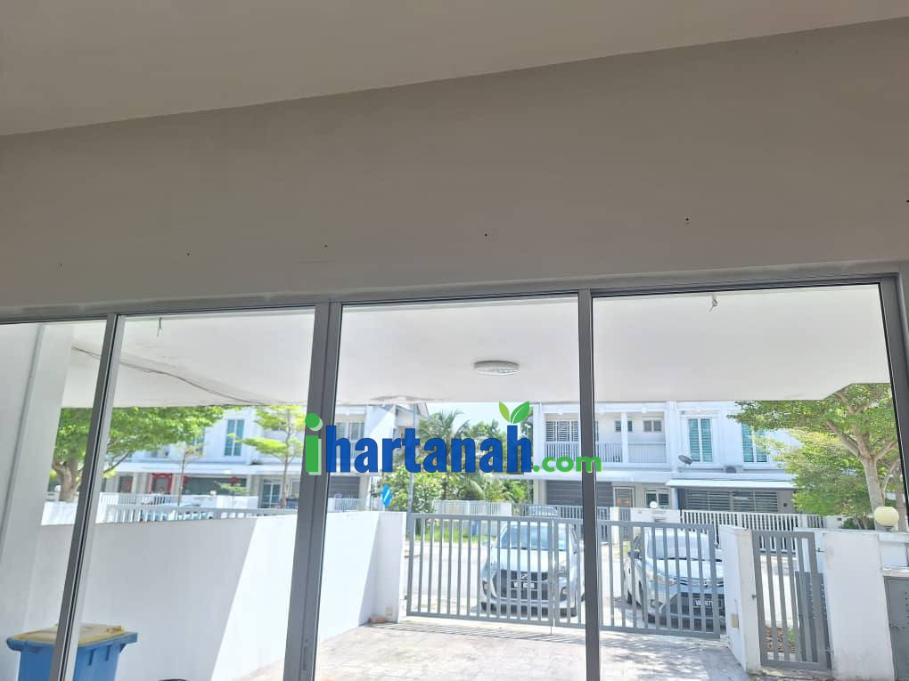 Double Storey Superlink Perrenia Rimbayu