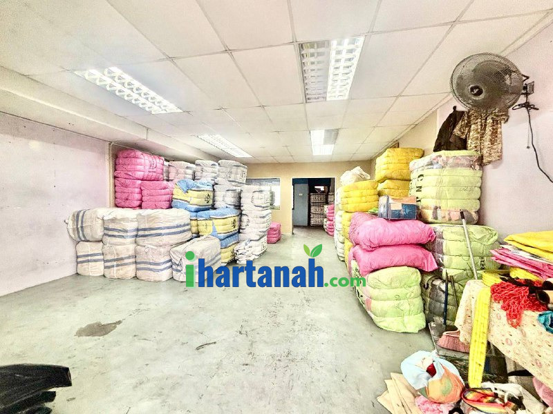 Komersil Kedai Setingkat Saujana Putra