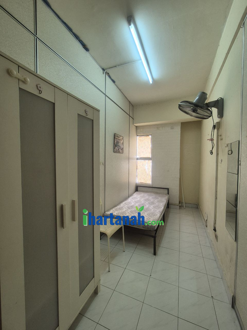 Shah Alam :  5 bilik Brunsfield Riverview Apartment, Seksyen 13