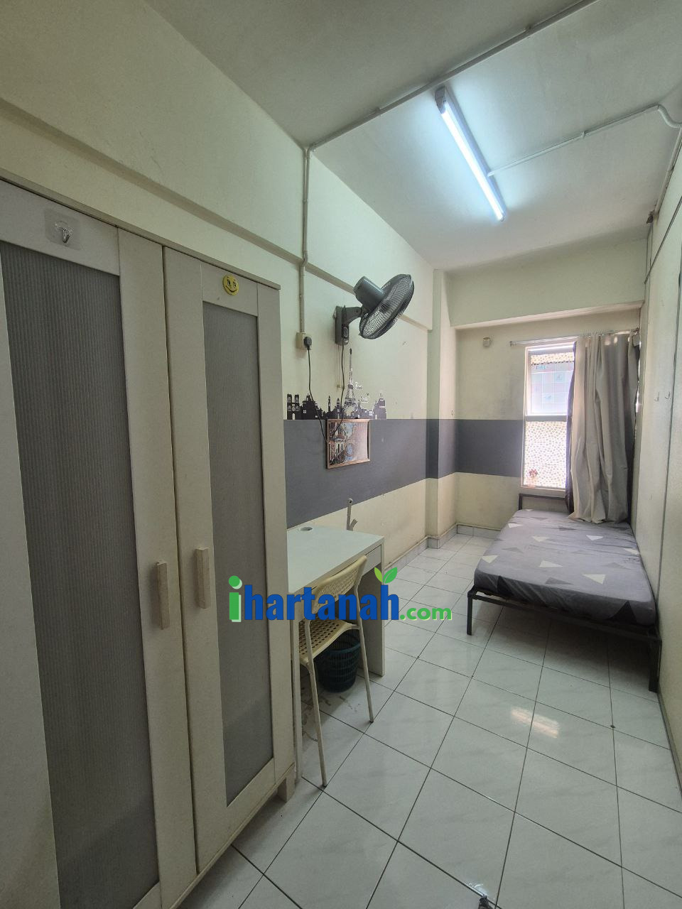 Shah Alam :  5 bilik Brunsfield Riverview Apartment, Seksyen 13