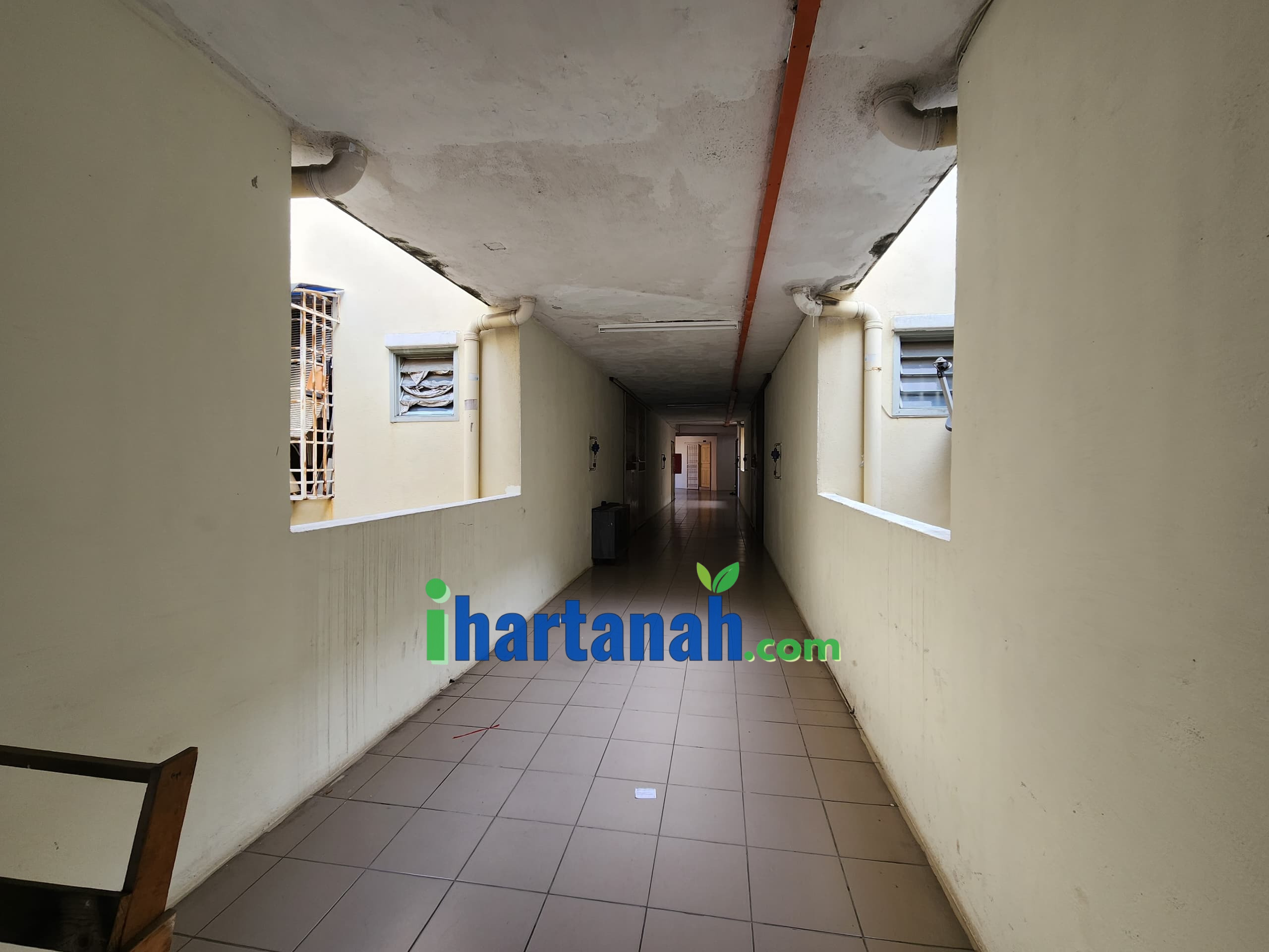 Balakong : Desa Ria Apartment