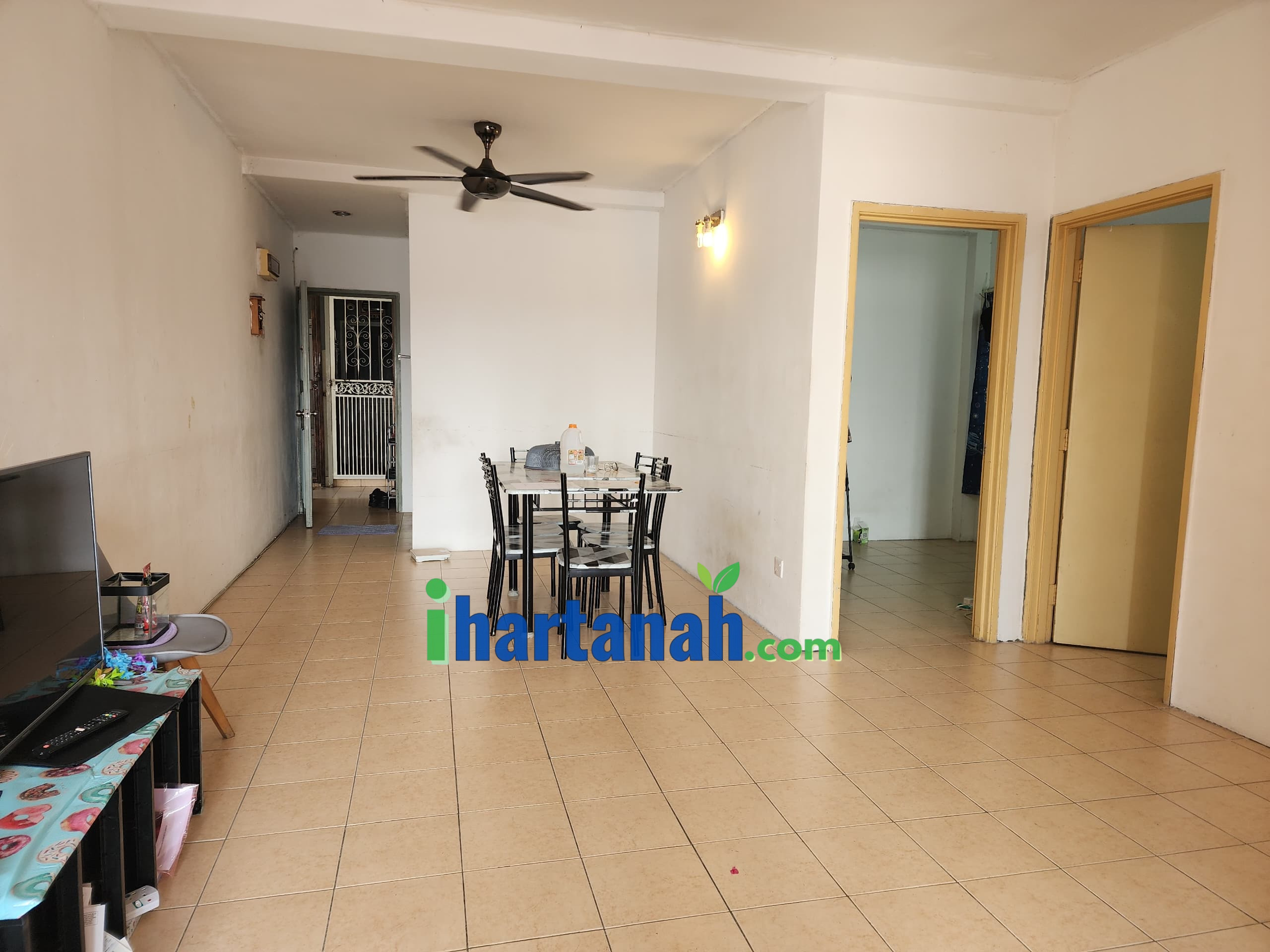 Balakong : Desa Ria Apartment