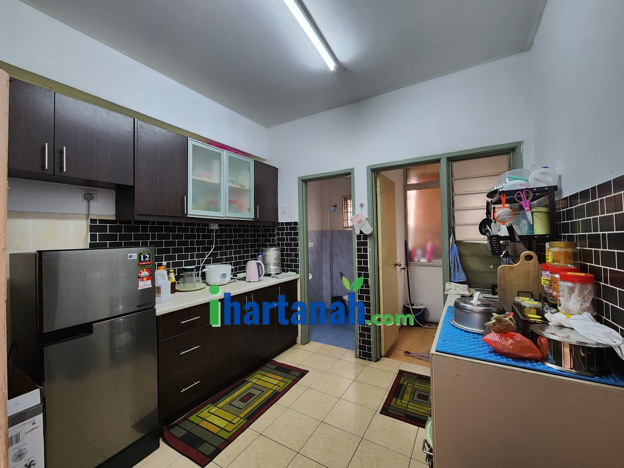 Balakong : Desa Ria Apartment