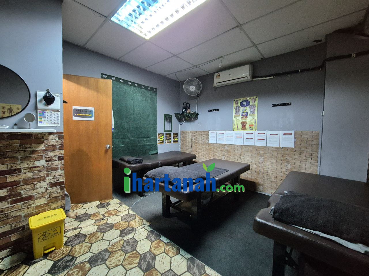 Dataran Otomobil Seksyen 15 Shah Alam.