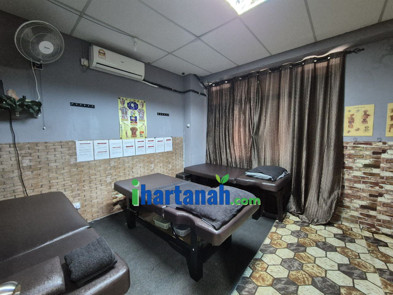 Dataran Otomobil Seksyen 15 Shah Alam.