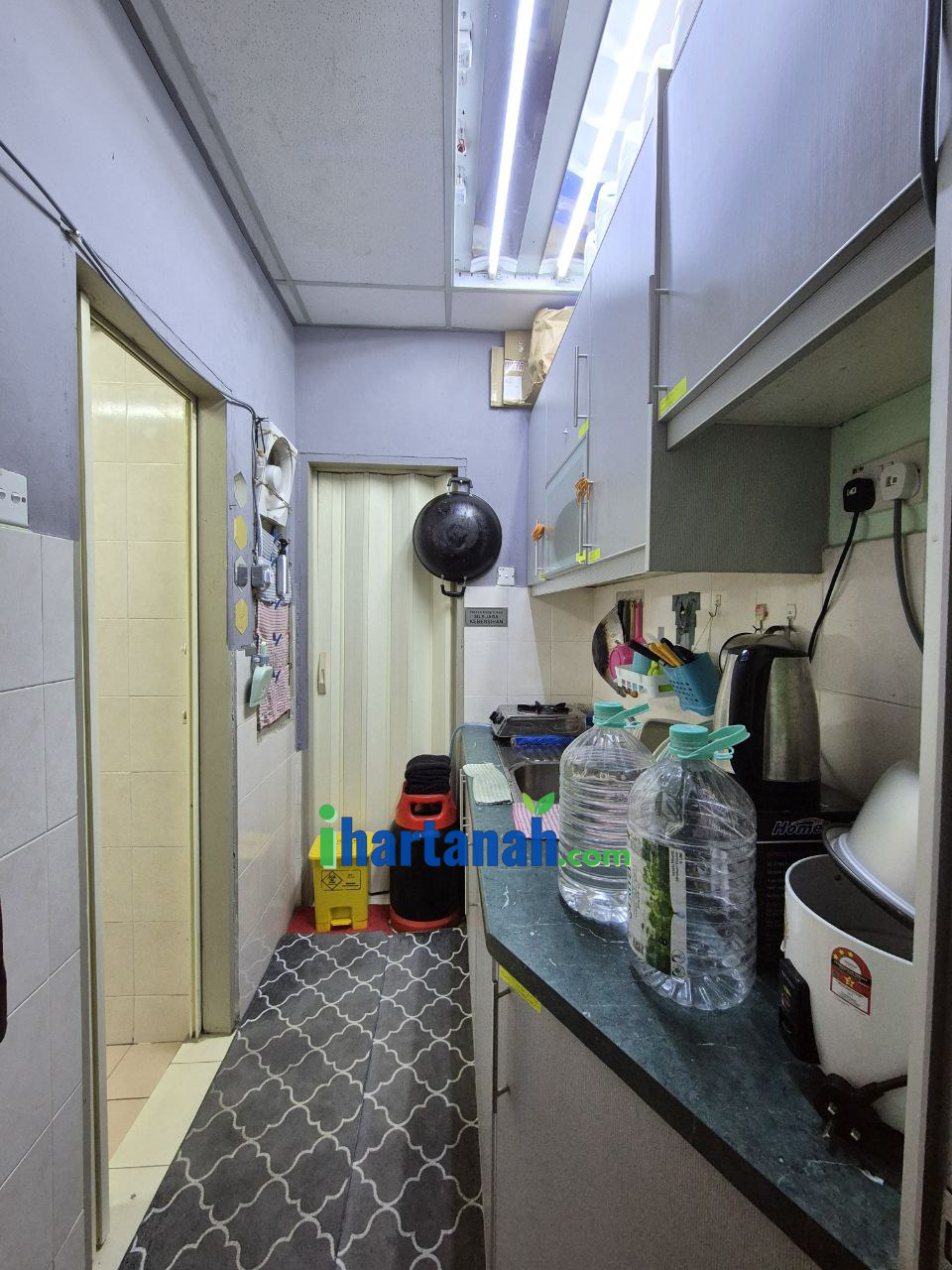 Dataran Otomobil Seksyen 15 Shah Alam.