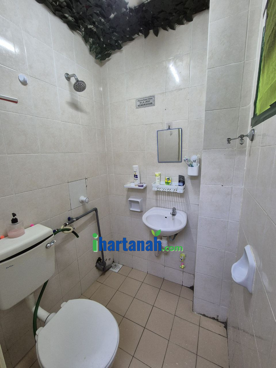 Dataran Otomobil Seksyen 15 Shah Alam.