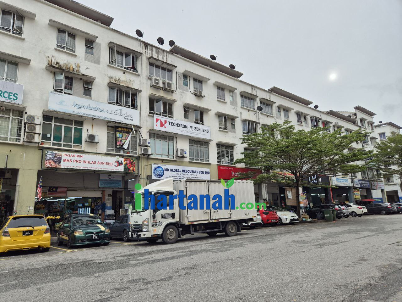 Dataran Otomobil Seksyen 15 Shah Alam.