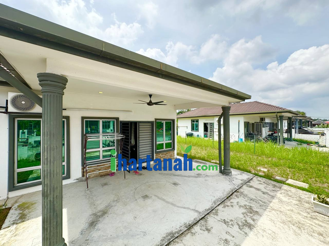 Semi D RENOVATED + RUMAH CANTIK