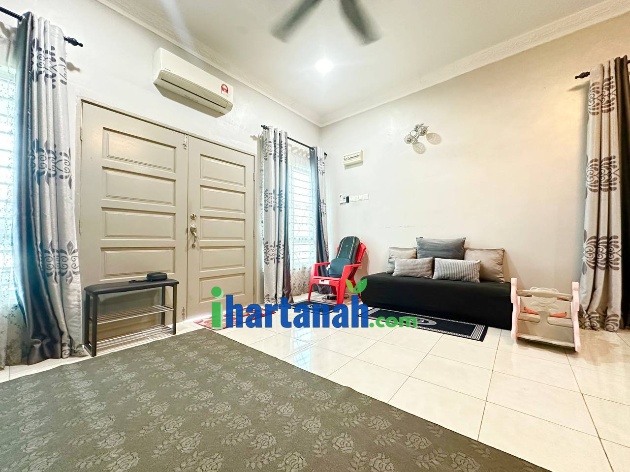 Semi D RENOVATED + RUMAH CANTIK