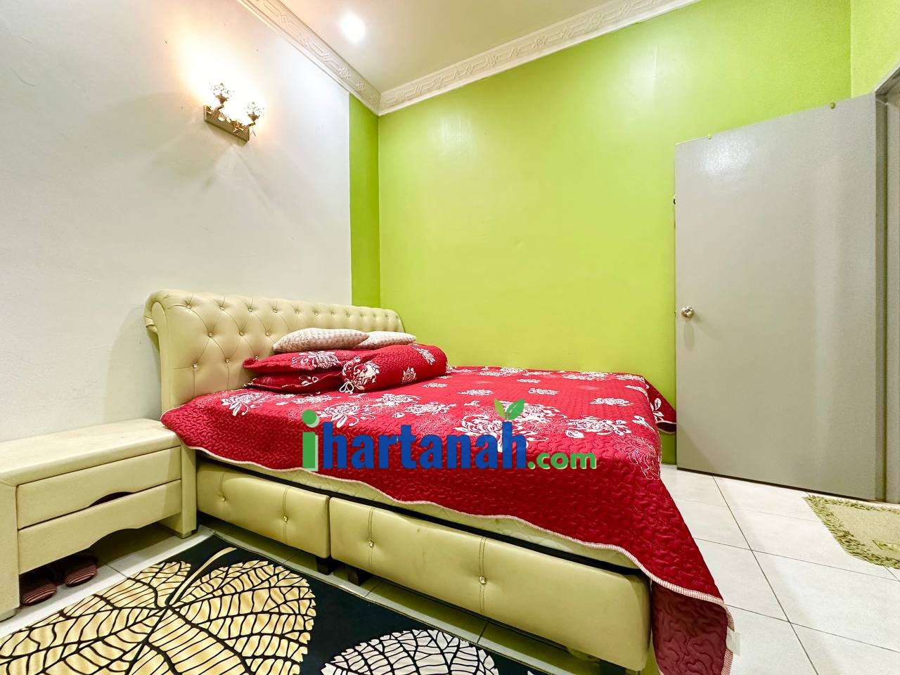 Semi D RENOVATED + RUMAH CANTIK