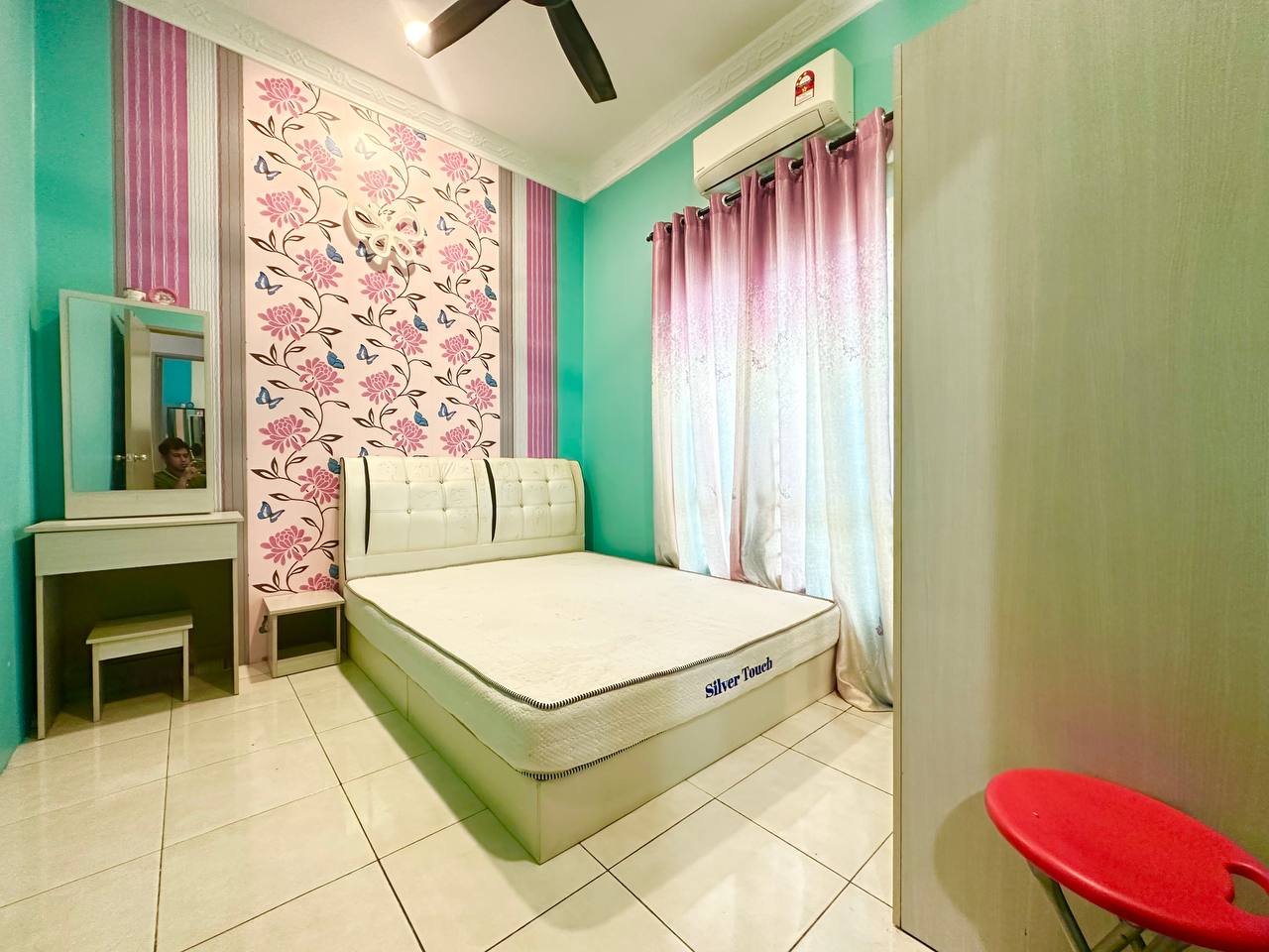 Semi D RENOVATED + RUMAH CANTIK