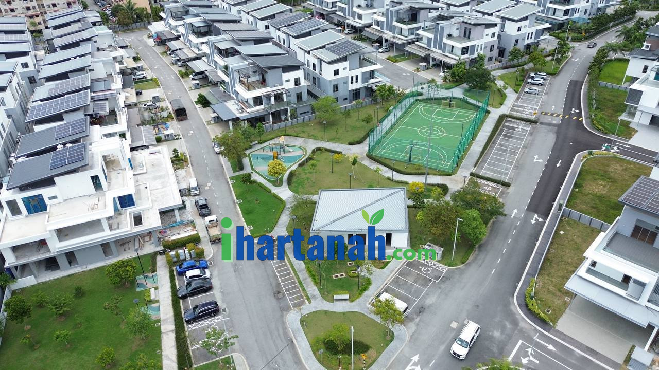 Broadleaf Residence Kota Kemuning, Shah Alam