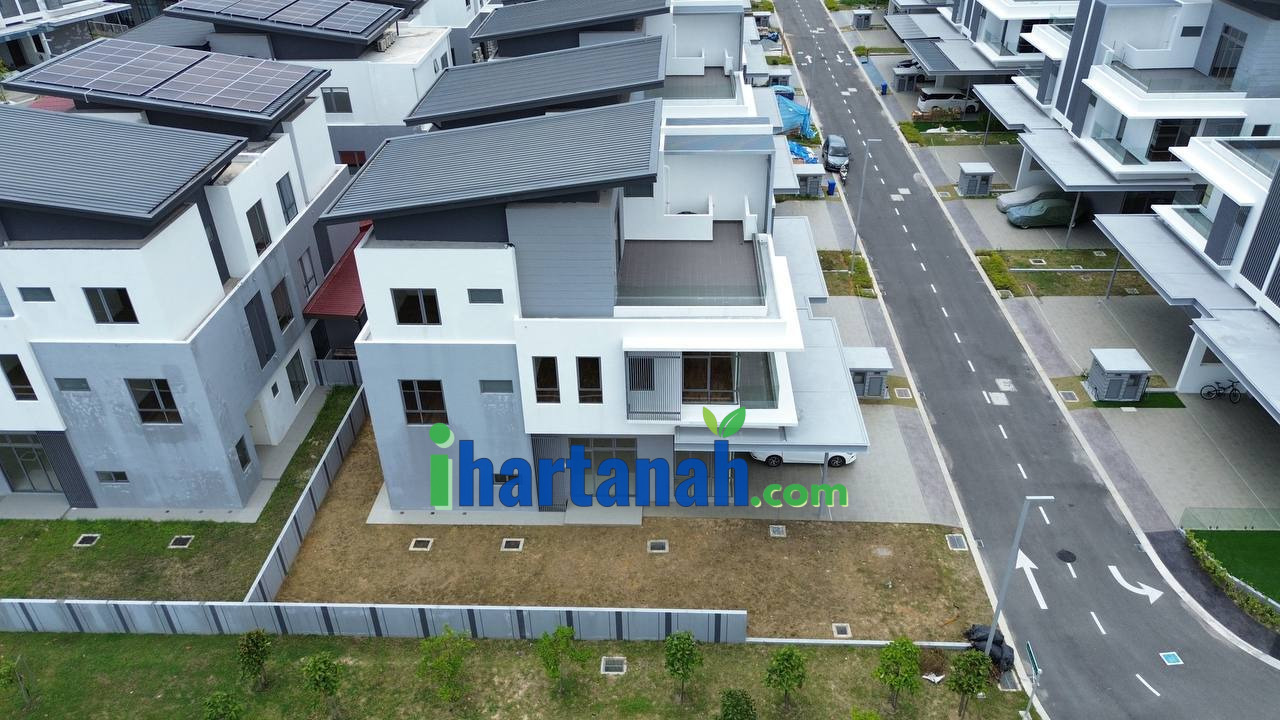 Broadleaf Residence Kota Kemuning, Shah Alam