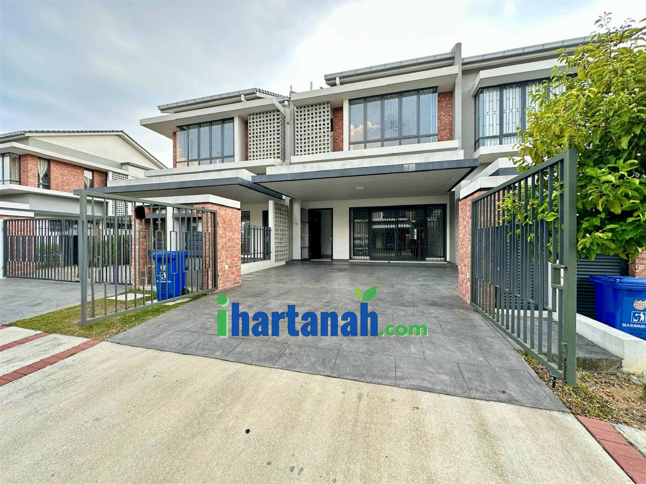 Elmina Green 5 U17 Shah Alam Superlink Double Storey