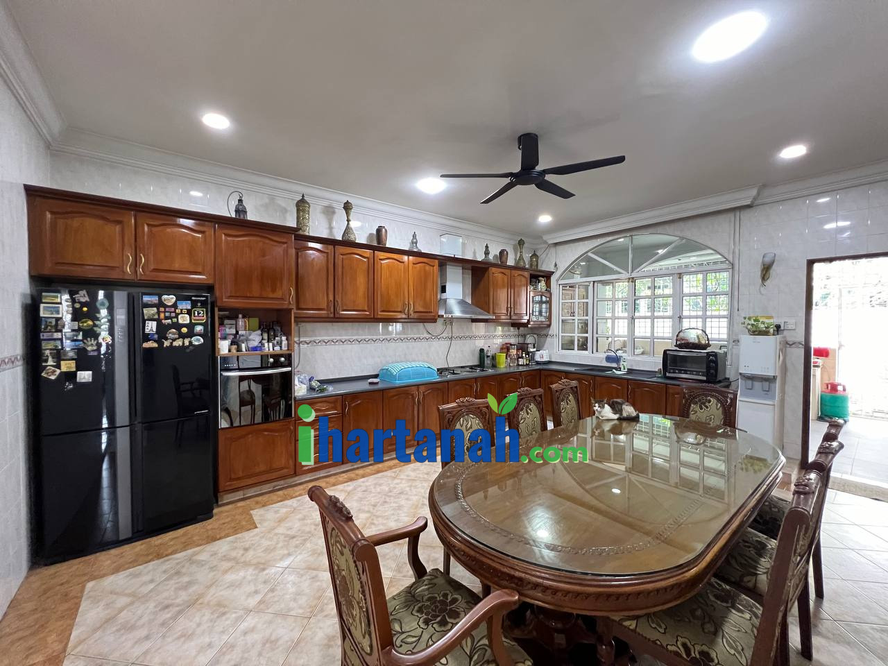 Bungalow House Seksyen 8