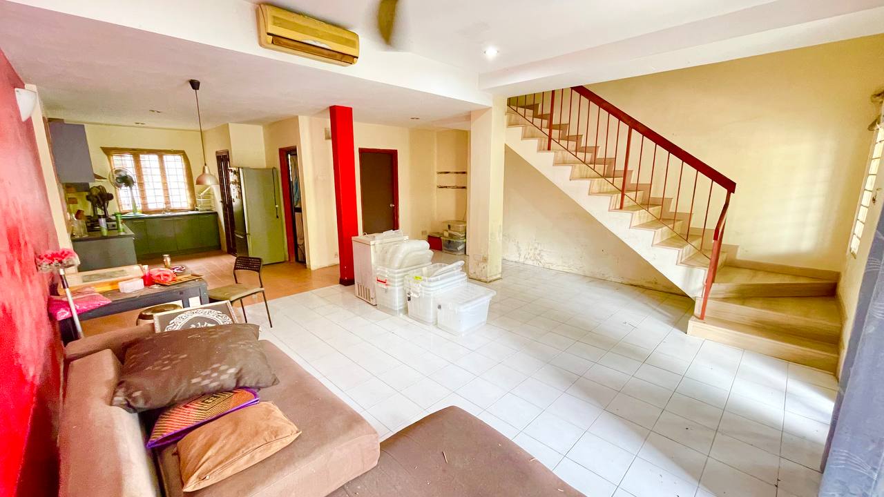 Taman Puchong Prima  FREEHOLD