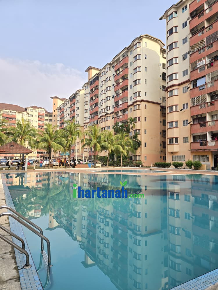 Klang Amazing Height Apartment