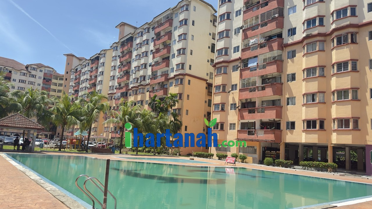 Klang, Amazing Height Apartment