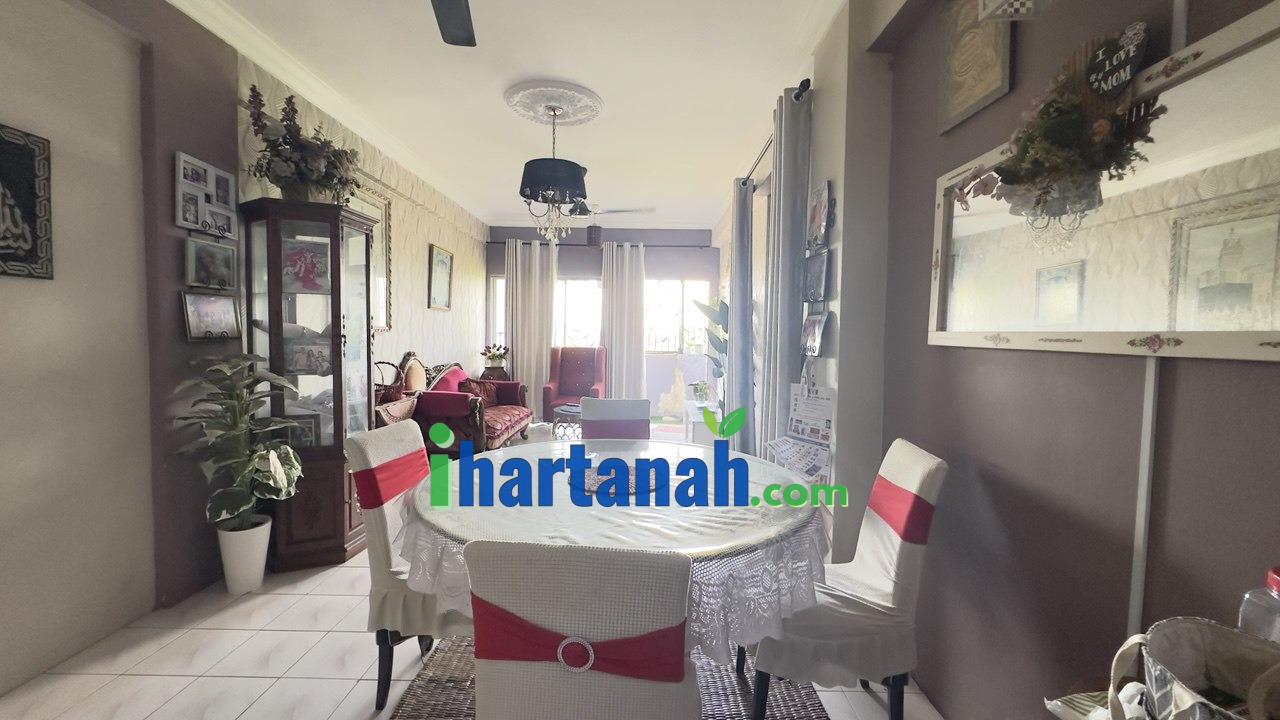 Klang, Amazing Height Apartment