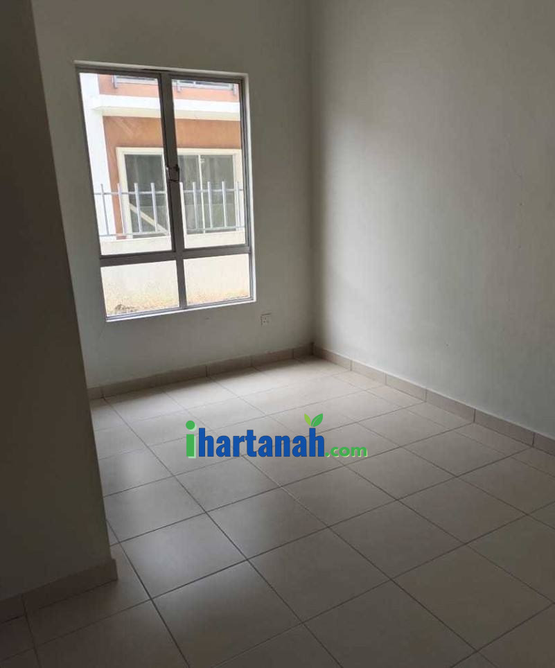 Sungai Buloh, Hibiscus 3, 2 Storey Terrace House