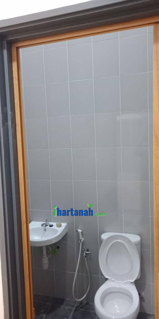 Shah Alam, Seksyen 30, Rumah Teres Setingkat