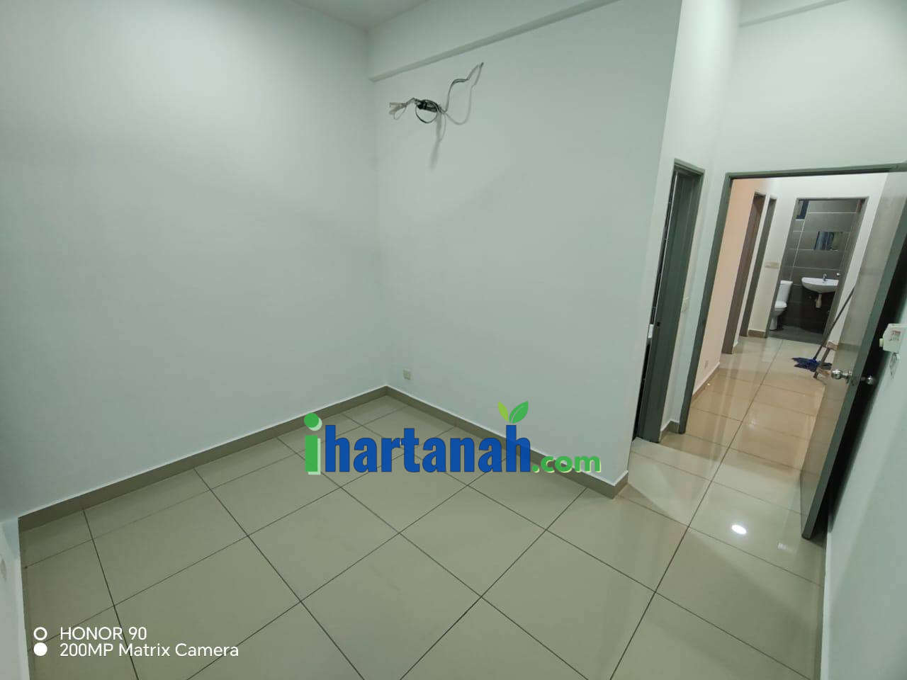 Seri Kembangan, Green Park Condominium