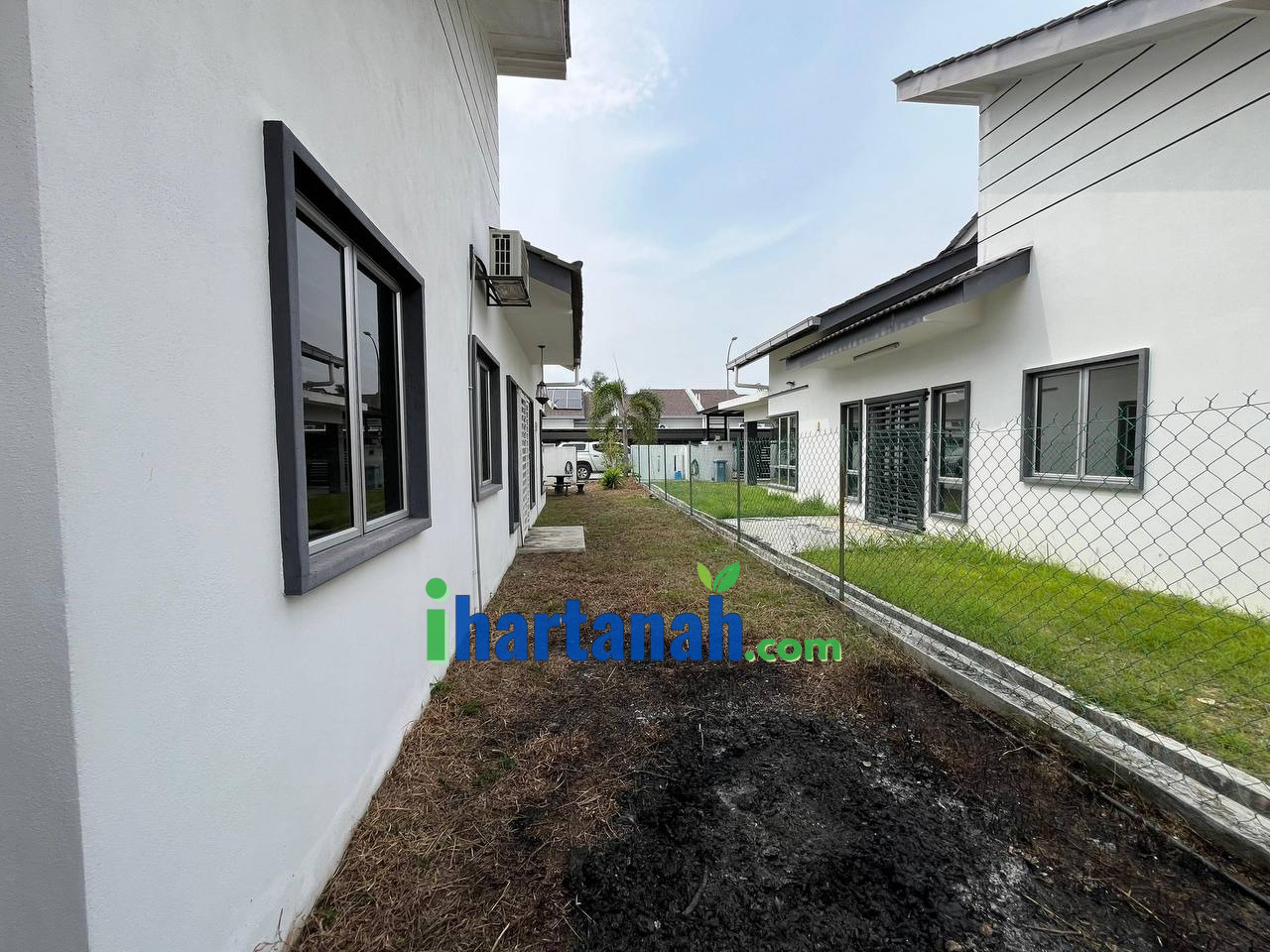 Telok Panglima Garang, Taman Bentara, 1 Storey Semi-D