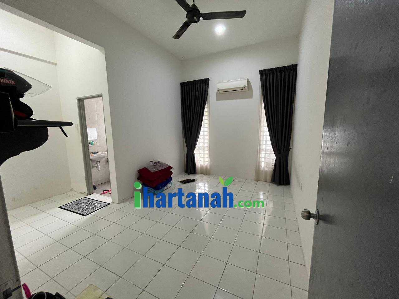 Telok Panglima Garang, Taman Bentara, 1 Storey Semi-D